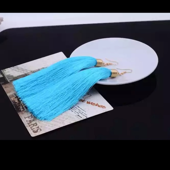 🌺 3/30$ Long Drop Tassel Baby Blue Earrings - Picture 3 of 4